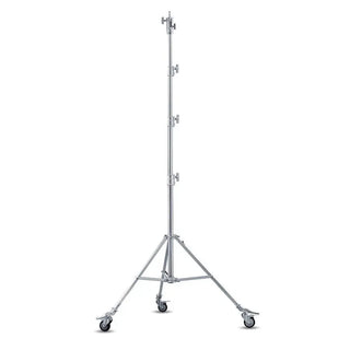 Lighting Lit (Storm 400x/Amaran 200D)