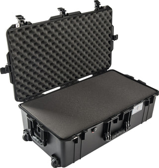 Pelican 1615 Air Case With Foam in Black